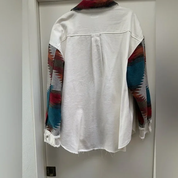 NWOT OVERSIZED Multicolor Aztec Pattern Shaket- so cute!! - Picture 10 of 15